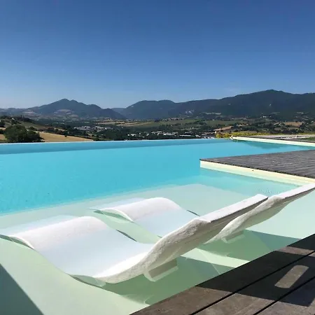Serre Alte Landscape Luxury Bed and Breakfast 4*