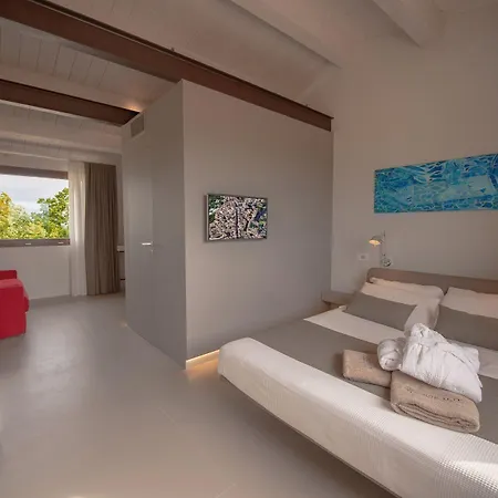 Serre Alte Landscape Luxury Bed and Breakfast 4*