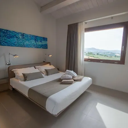 Serre Alte Landscape Luxury Bed and Breakfast 4*