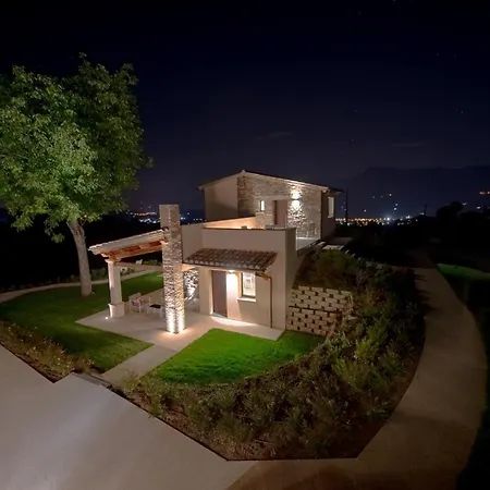 Serre Alte Landscape Luxury 住宿加早餐酒店 马泰利卡